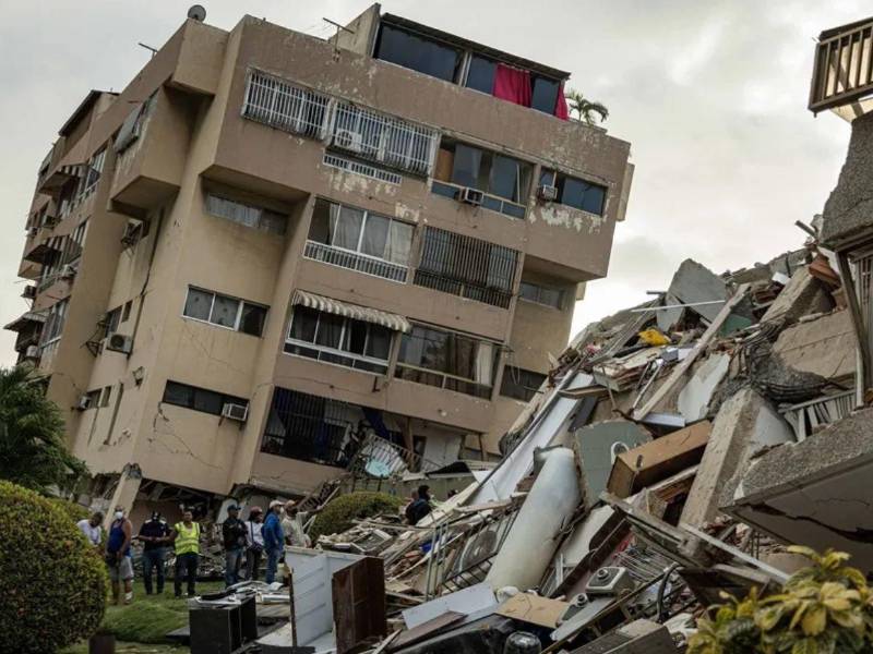 Tras los terremotos del pasado miércoles, se han registrado 689 réplicas, indicó el presidente del Parlamento.
