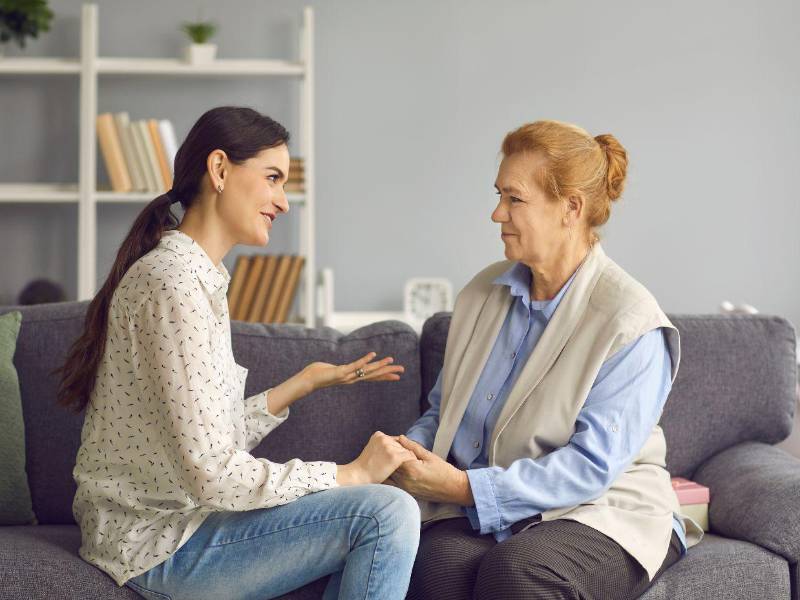 Su pareja no conoce mejor a su familia que usted. Si siente que debe actuar por su cuenta, hágalo.