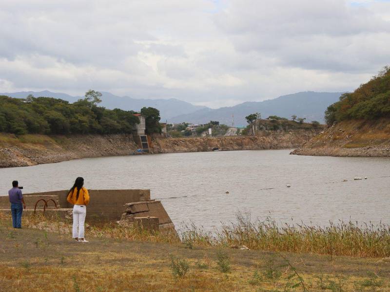Las lluvias permitieron que Los Laureles superara nuevamente el umbral del 25% de almacenamiento, aunque el embalse continúa bajo vigilancia por el riesgo hídrico.