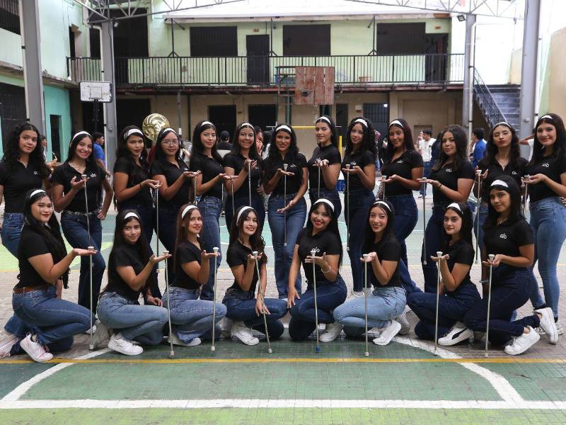 Ellas son las hermosas y talentosas palillonas del Instituto Mixto Hibueras.