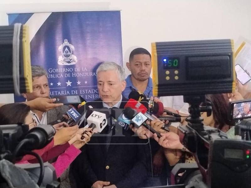 El pago confirmado corresponde a enero y febrero, mientras que el mes de marzo, según indicó, se cancelará la semana después de Semana Santa.