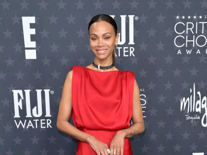 De acuerdo con Variety, Saldaña se convirtió en la primera actriz en participar en cuatro películas que han superado los 2,000 millones de dólares de recaudación