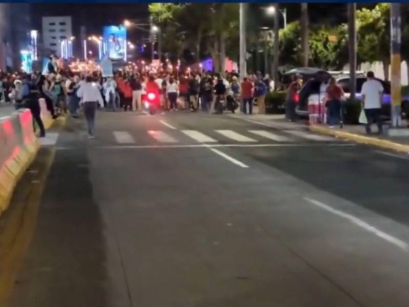 La crisis del agua, la sequía y las recientes reformas energéticas estuvieron entre los principales motivos de la Marcha de las Antorchas realizada este viernes en Tegucigalpa