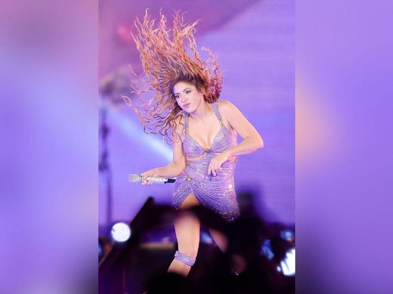 La cantante colombiana Shakira continúa en México su gira tras su paso por Brasil y una exitosa e inédita residencia de conciertos en El Salvador.