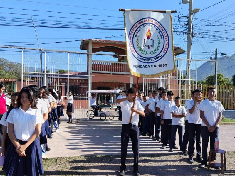 Desde la educación básica hasta las universidades locales, varios centros de enseñanza juegan un papel importante en el desarrollo de cada evento.
