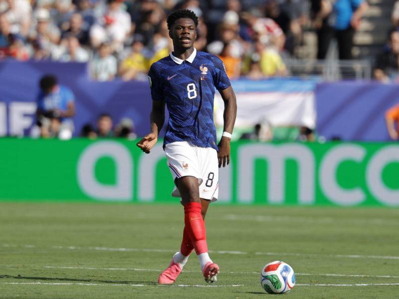 El internacional francés se perderá el partido ante Paraguay, pero estará disponible para los Cuartos de Final en caso de avanzar.