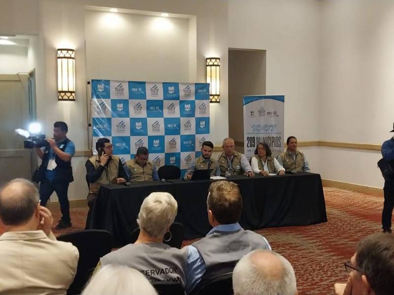 La observadora electoral reiteró el llamado a la prudencia y al respeto hacia los tiempos y procedimientos del CNE, subrayando que la ciudadanía participó masivamente.