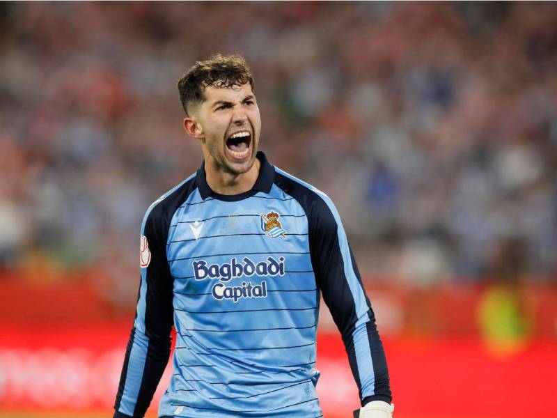 Con gol de Berrenetxea, la Real Sociedad estás sorprendiendo al Atlético de Madrid.