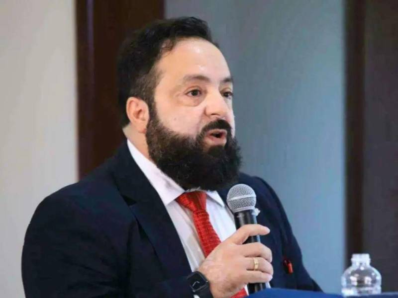 A través de su cuenta oficial en X, Redondo invitó al pueblo hondureño a acudir a partir de las 3:00 de la tarde y permanecer “todo el tiempo que sea necesario” para observar el desarrollo de la sesión.