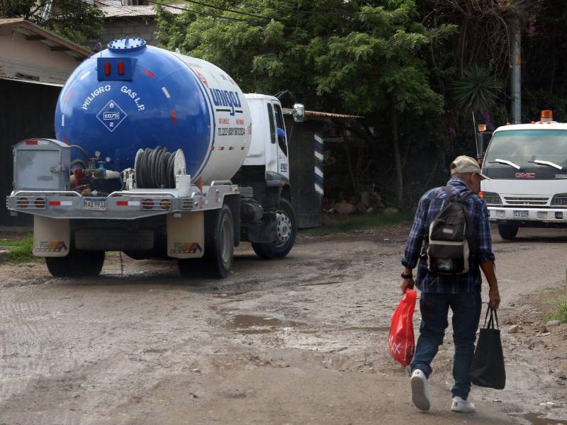 La SIT anunció intervenciones viales en cuatro sectores del sur de Tegucigalpa, pero los vecinos esperan que los plazos se cumplan y las obras comiencen.