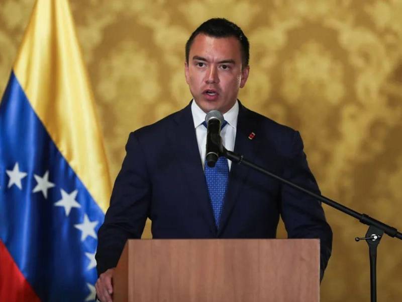 Noboa dice que hay evidencia de que barcos bombardeados por EE UU han ayudado al narcotráfico.
