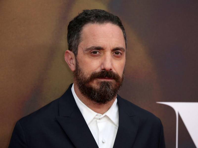 Cineasta chileno Pablo Larraín, director de la mini serie Mis muertos tristes.