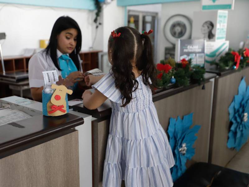 Las cartitas a Santa volvió a Honducor para recibir escritos llen0s de sueños. Amalia Lucía Gómez Cabrera ya envió su carta hasta el Polo Norte.
