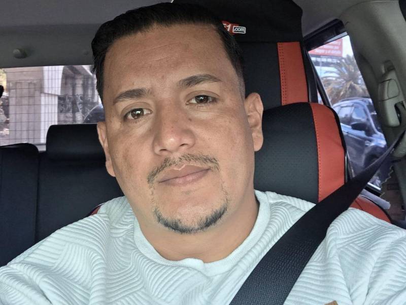 El empresario Ángel Alexis Palma perdió la vida la tarde del jueves tras sufrir un accidente de tránsito en motocicleta y caer al cauce del río Choluteca, en Tegucigalpa. Aquí los detalles: