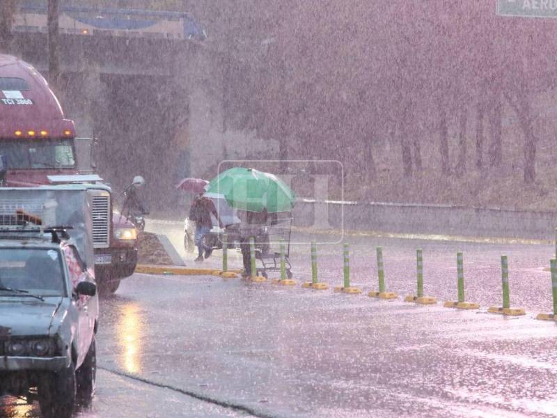 Honduras tendrá este martes 29 de septiembre condiciones mayormente lluviosas en varias regiones del país, debido a la presencia de una vaguada en altura y a la convergencia de viento y humedad proveniente del mar Caribe y el océano Pacífico.
