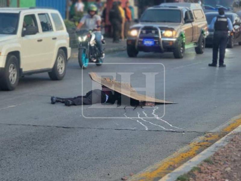 La víctima murió a unos cincuenta metros del puente peatonal de la colonia El Carrizal en el Distrito Central.