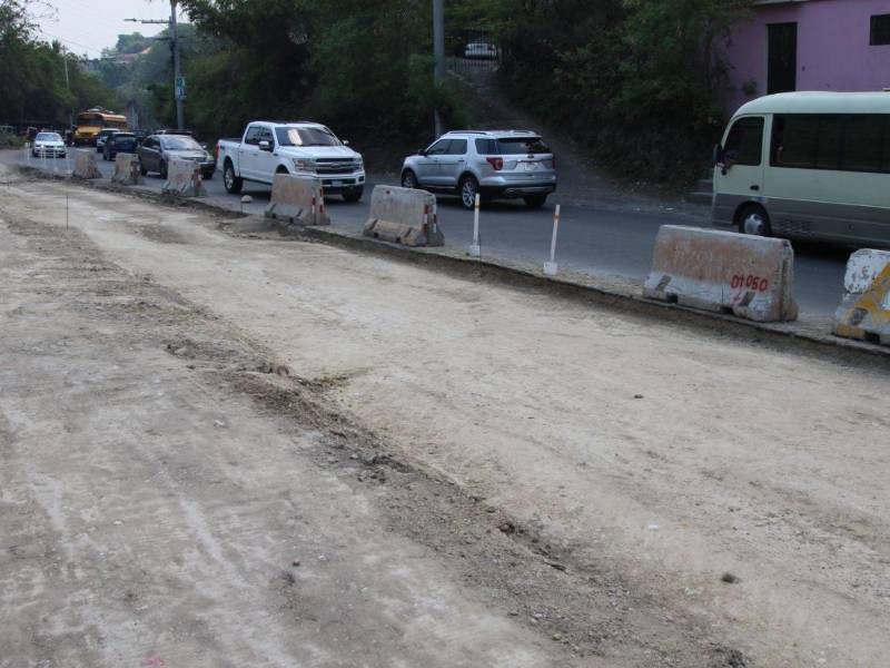 Ejecución del puente Germania avanza con sistema reversible y una inversión de más de 40 millones de lempiras; su entrega está prevista en cinco meses.