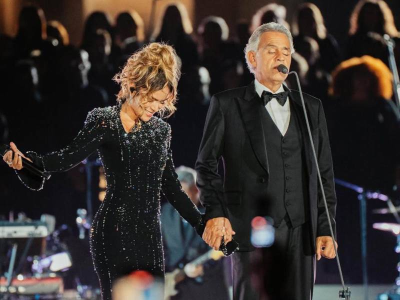 Karol G ofrece concierto por la fraternidad en la Plaza de San Pedro