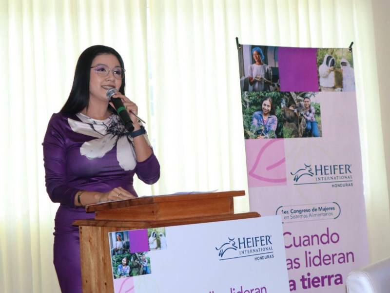 Más de 140 mujeres productoras rurales se reunieron en el Primer Congreso de Mujeres en Sistemas Alimentarios, realizado en Catacamas, Olancho, con el objetivo de impulsar un modelo de desarrollo justo, sostenible e inclusivo.