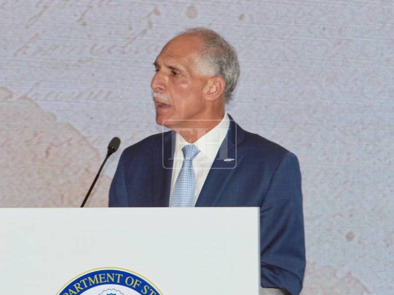 La solicitud del mandatario hondureño busca proteger a miles de compatriotas que, según detalló, han vivido durante más de dos décadas en Estados Unidos y han formado familias, negocios y patrimonio en ese país.