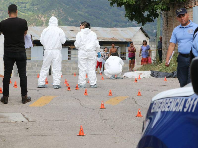 A diario se reportan muertes de forma violenta en el país, además de una fuerte ola de delincuencia común incontrolable.