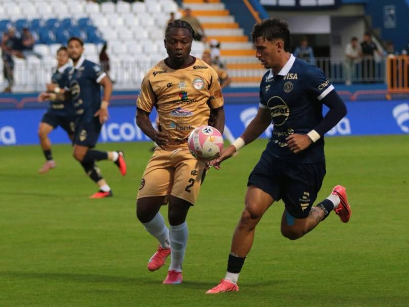 El Choloma empezó sorprendiendo al Motagua en el estadio Nacional.