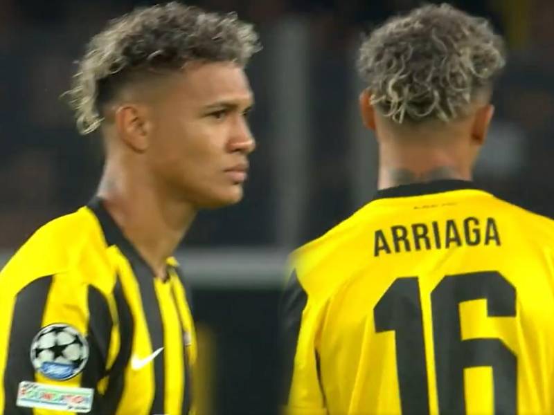 Kervin Arriaga debuta en triunfo del AEK sobre LASK en Champions League