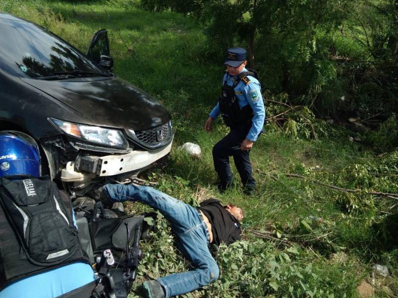 Hombre detenido acusado de disparar a las víctimas.