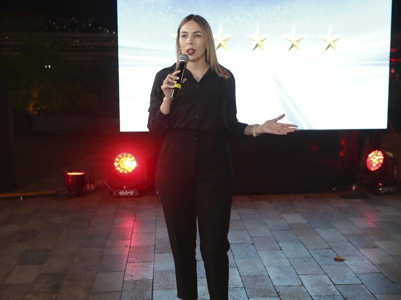 Evelyn Tábora, Gerente de Mercadeo de Excel, destacó la importancia de la seguridad en la nueva Mitsubishi L200.