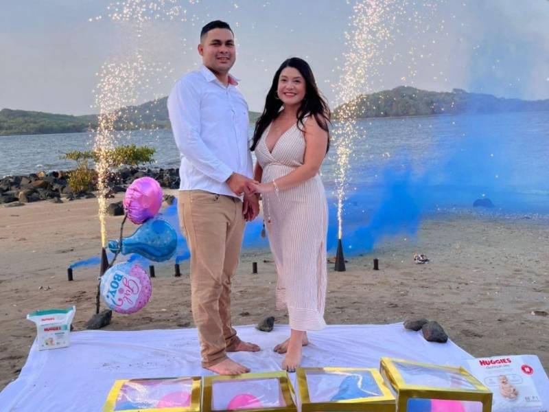 El fin de semana pasado, el inspector Luis Hernández celebró uno de los momentos más emocionantes junto a su esposa: la revelación del sexo de su bebé. Sin embargo, nunca imaginó que, antes de presenciar el nacimiento de su pequeño, perdería la vida en el cumplimiento de su deber durante un enfrentamiento en Catacamas, Olancho.