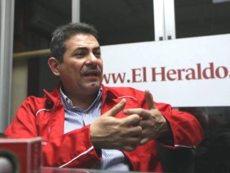 El diputado Marlon Lara es del criterio que el Legislativo entró en crisis desde el momento que a Luis Redondo se le impuso a patadas como presidente.