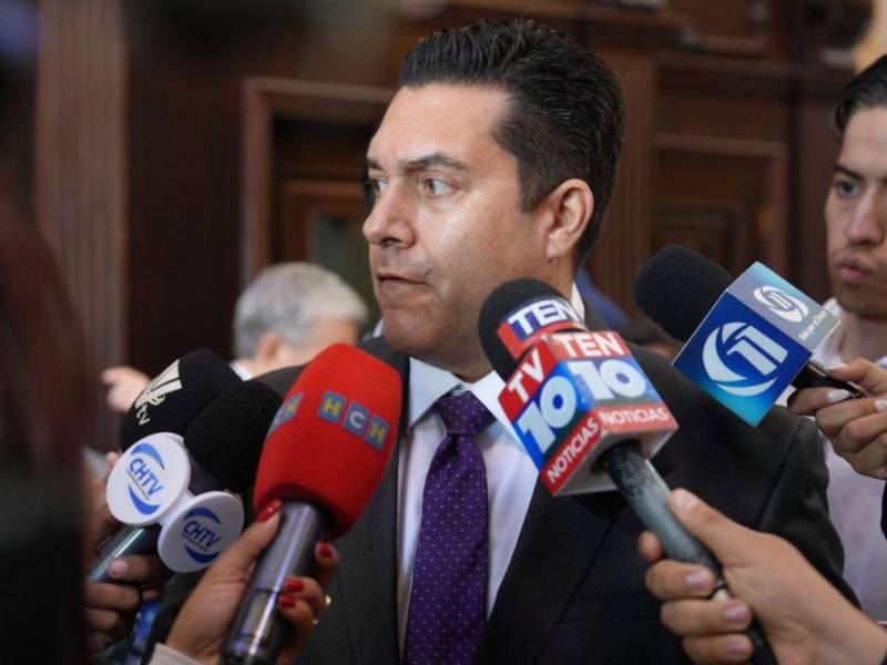 Juan Diego Zelaya aseguró que ajustará el presupuesto para cumplir con sus promesas de campaña.