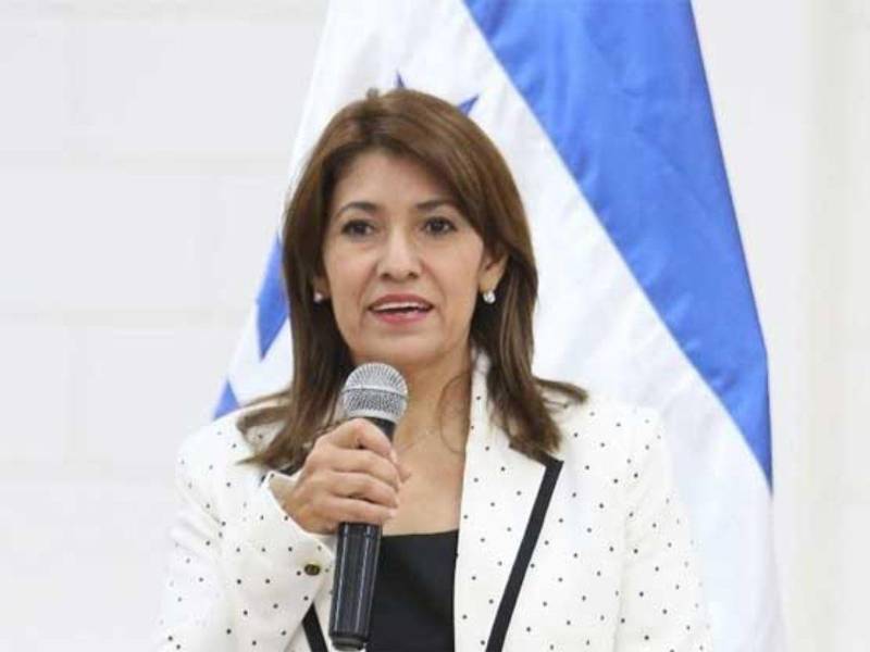 La exministra de Salud de Honduras Alba Consuelo Flores fue citada a un tribunal el próximo 20 de agosto por un caso de presunto fraude en la compra por 47,5 millones de dólares de siete hospitales móviles durante la pandemia de la covid-19.