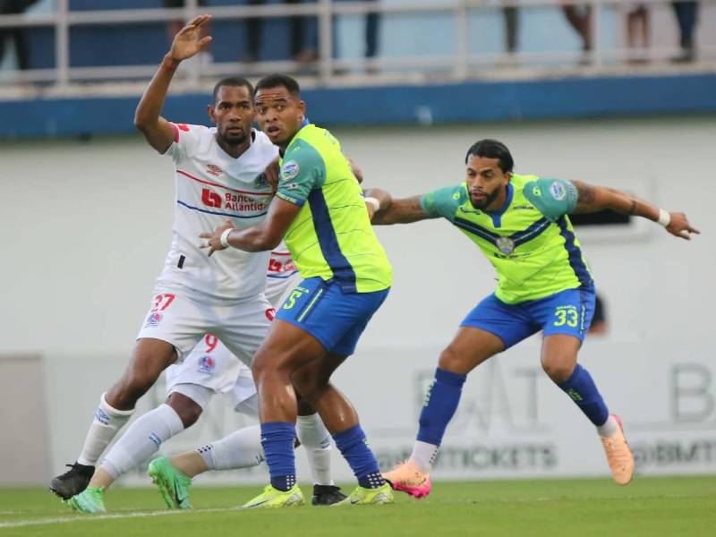 El Olancho FC busca sumar su primer triunfo del torneo ante el Olimpia.