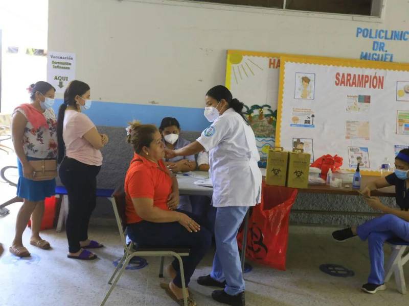 En el caso de la influenza se busca inmunizar a un millón de hondureños desde los 2 años hasta mayores de 60 años.