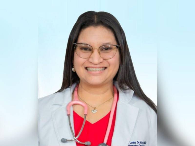 “El diagnóstico no solo es un evento médico, es un evento narrativo. La forma en que se cuenta esa historia influye en la adherencia, la confianza, la regulación emocional y en el trauma psicológico posterior”, opinó la experta.