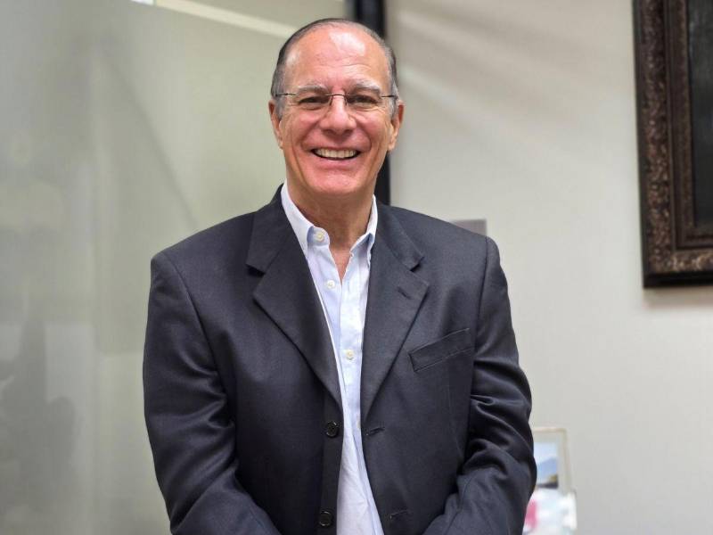 Fauzy Salomón Rishmawy, Presidente de la Junta Directiva.