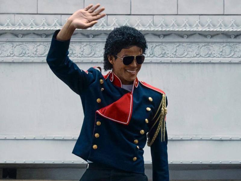 Conoce las cifras de recaudación, el perfil de la audiencia y por qué la película biográfica de Michael Jackson está rompiendo todos los pronósticos comerciales este año.