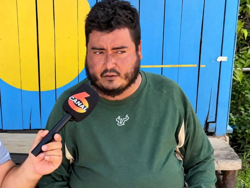 “No los podía sacar”, lamentó Junior José Ráfalo al recordar cómo nueve cachorritos murieron atrapados en las llamas que consumieron su taller de refrigeración en Dos Caminos, Villanueva.