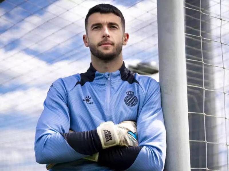 Joan García de 24 años de edad llega al FC Barcelona el Espanyol.