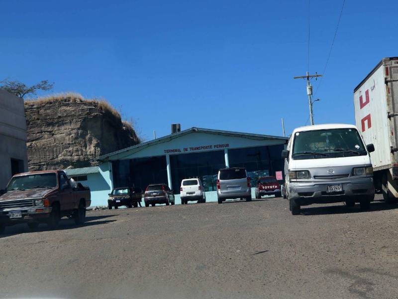 Documentos oficiales indican que la terminal de buses contaría con casetas de seguridad y señalización vial.