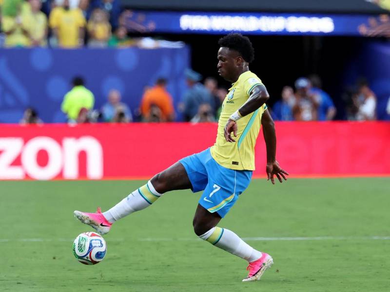 Destacó a Vinícius Júnior como el mejor jugador del equipo y cuestionó el bajo nivel de Raphinha.