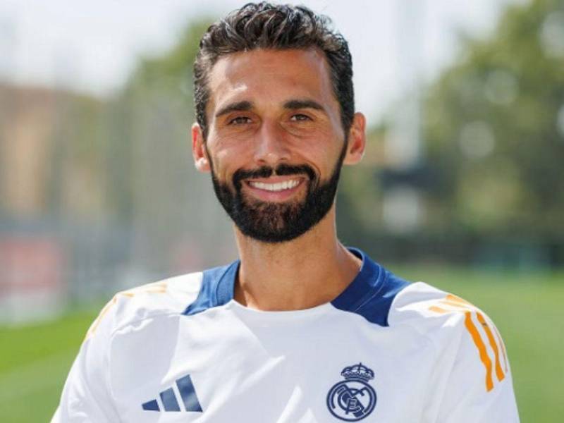 Arbeloa se ha venido desempeñando como técnico del Real Madrid Castilla.