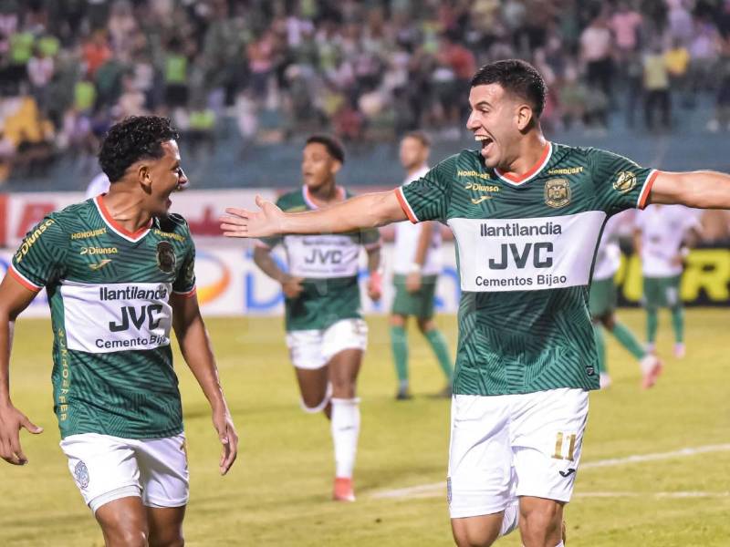 Imágenes del desarrollo del partido.