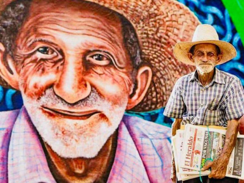 Don Lalito, reconocido vendedor de periódicos, recorrió durante décadas las calles de La Paz, donde se convirtió en un ícono local.