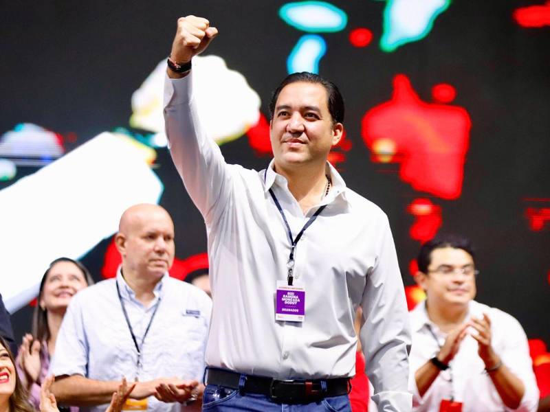 Héctor Zelaya fue secretario privado de la presidente Castro y encabezó el proyecto de tren interoceánico.