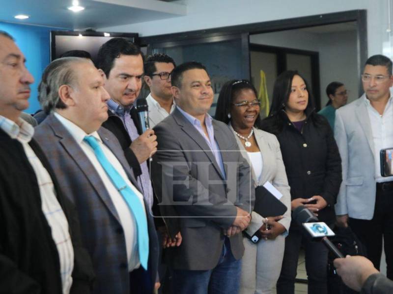 Los representantes de ambas comisiones se reunieron en las instalaciones del Cohep.