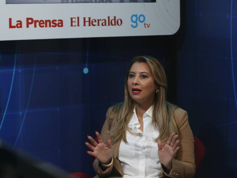 “Mi compromiso es demostrar que se puede hacer política honesta”, expresó Morales.