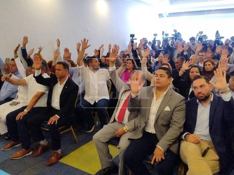 Los diputados de las distintas bancadas llamaron a garantizar la alternancia presidencial y la seguridad de autoridades electorales.