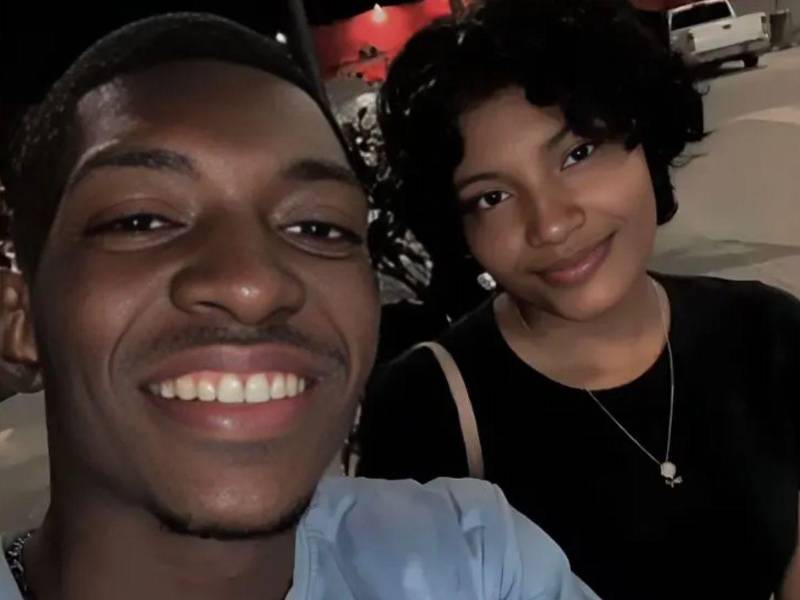 El creador de contenido conocido como ‘Dembélé hondureño’ reveló nuevos detalles tras el trágico fallecimiento de su pareja, la joven Briana Ninell Centeno. Esto dijo en un live en sus redes.